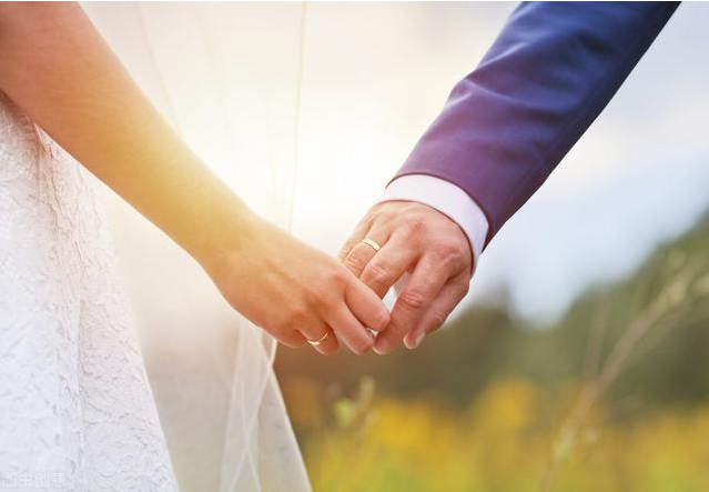 重庆最好的侦探公司：老婆出轨怎么报复第三者男的